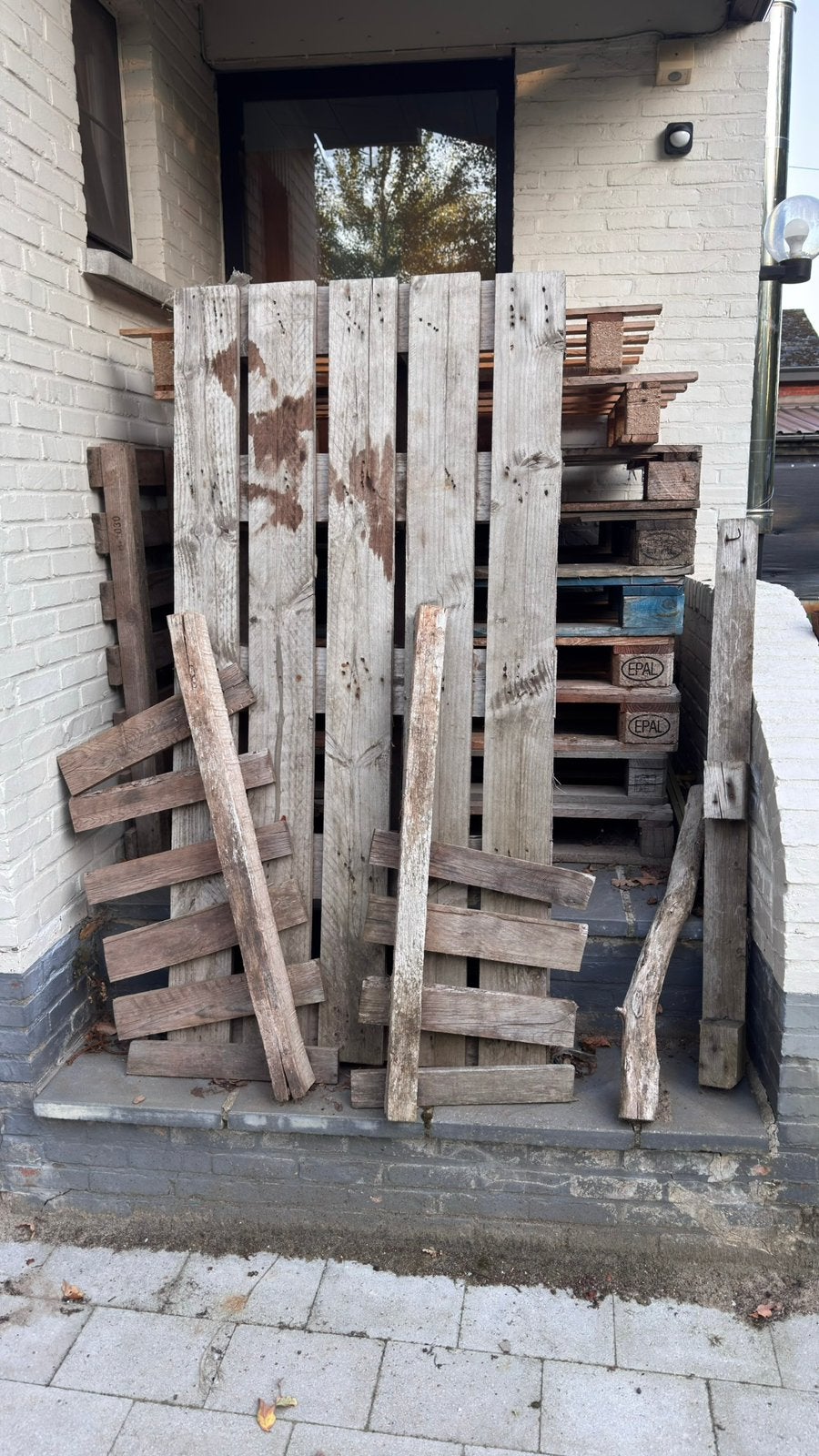 Europaletten en normale Hout paletten en resthout, Doe-het-zelf en Bouw, Hout en Planken, Ophalen, Zo goed als nieuw