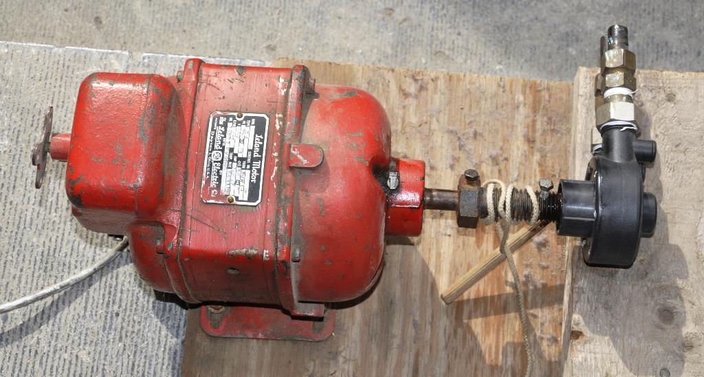 POMPE A EAU - 220V, Enlèvement ou Envoi