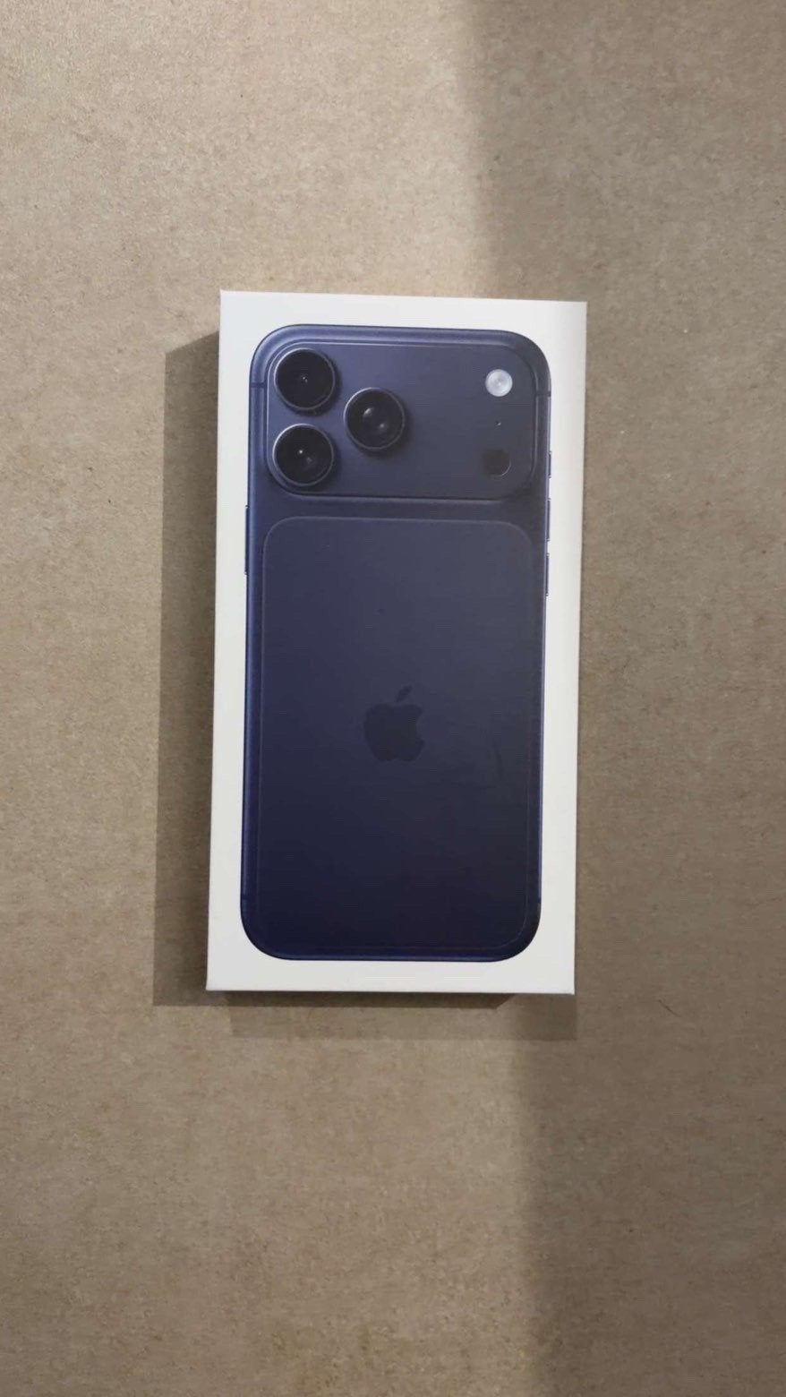 iPhone 17 Pro Max blue, Telecommunicatie, Mobiele telefoons | Apple iPhone, Ophalen