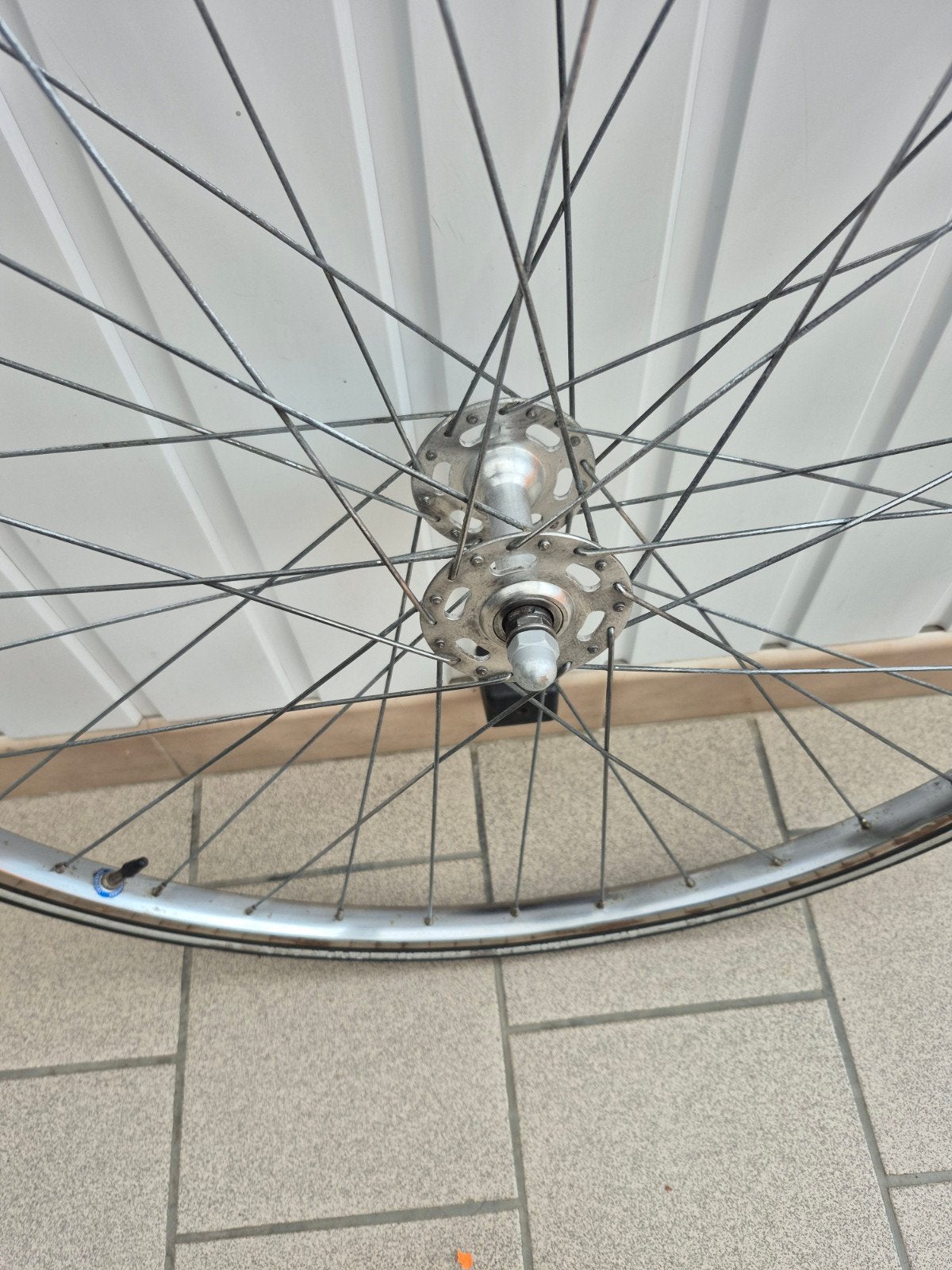 fietswiel., Fietsen en Brommers, Ophalen, Band