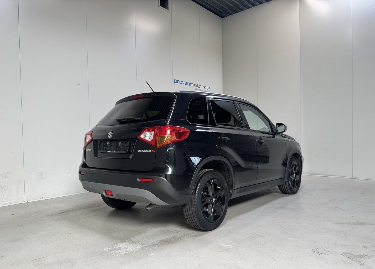 Suzuki Vitara 1.4 Benzine Autom. - Airco - GPS - 47 000KM!, 4 deurs, 4 cilinders, 0 kg, Zwart