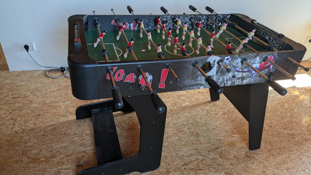 voetbaltafel (opvouwbaar), Enfants & Bébés, Jouets | Tables de jeux, Enlèvement, Comme neuf