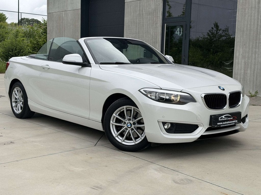 BMW 220 d Cabrio Automaat Euro 6b/ NAVI/ CAMERA/ PDC, Auto's, BMW, Automaat, 4 zetels, USB, Bedrijf