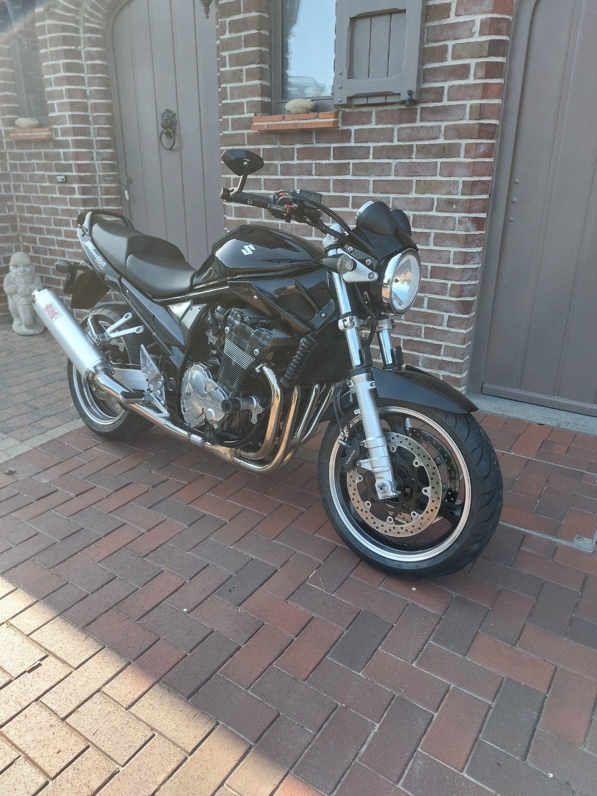 suzuki Bandit 1200 N prijs doe een bod koopje 
10, Motos, Motos | Suzuki, 4 cylindres, 1200 cm³, Manuelle, Naked bike