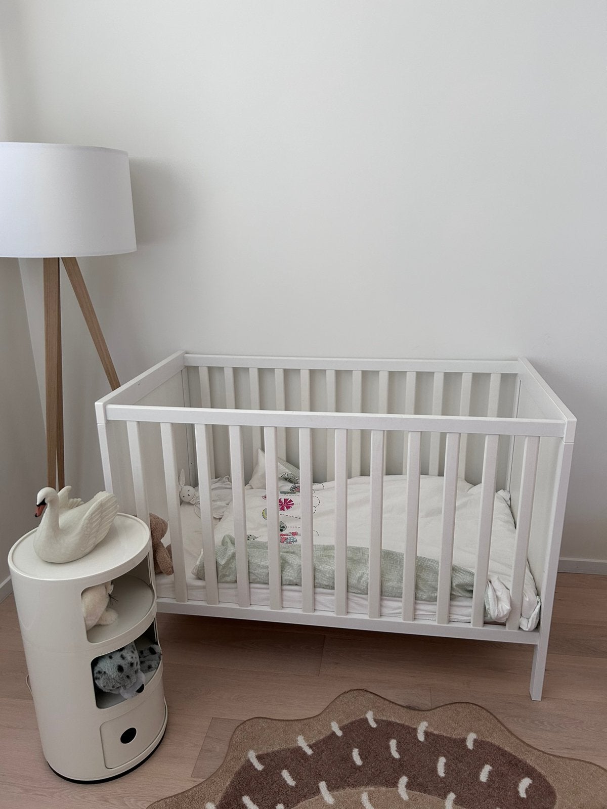 Babybed Ikea Sundvik incl toebehoren, Ophalen, Zo goed als nieuw