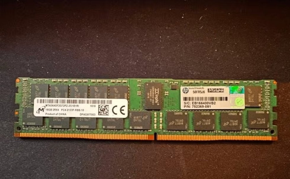 HPE 16GB DDR4 ECC RDIMM PC4-2133P 752369-081, Gebruikt, Server, DDR4, 2133 MT/s