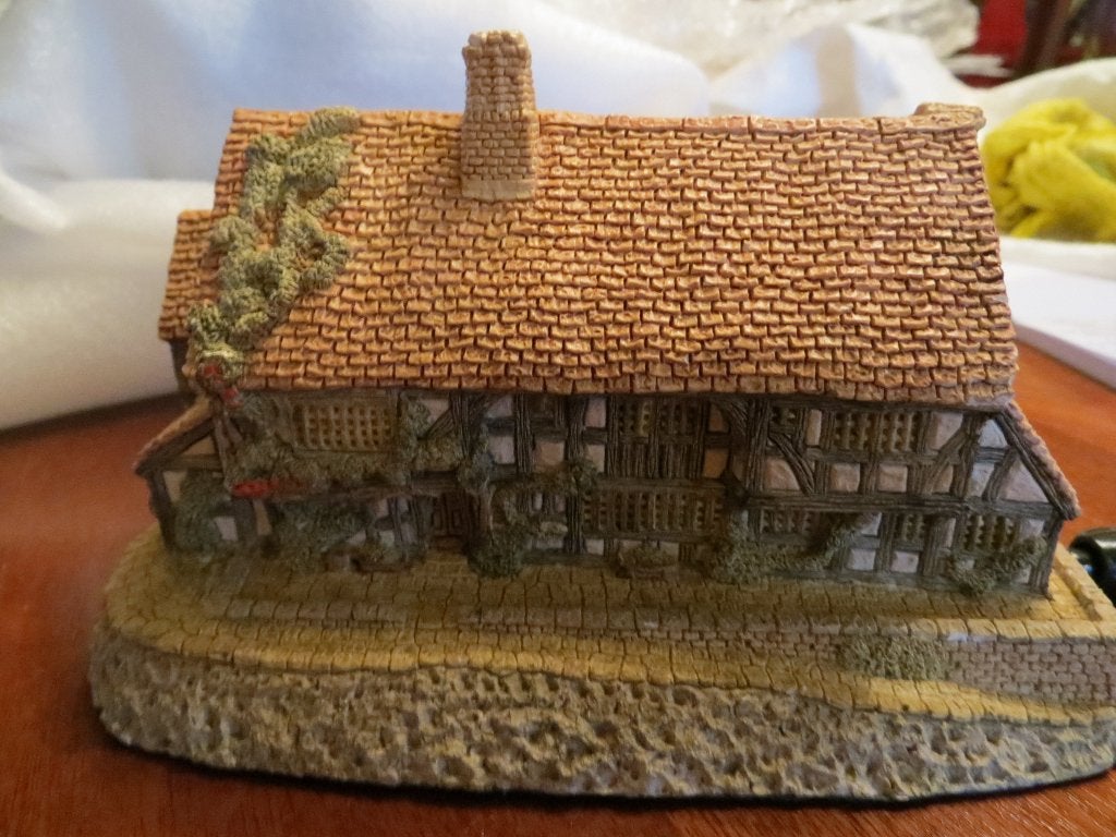 miniatuur CROWN INN - David Winter Cottages, Verzamelen, Ophalen of Verzenden, Zo goed als nieuw, Overige typen