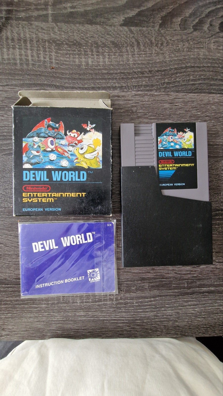 devil world nes cib, Ophalen of Verzenden, Gebruikt, Avontuur en Actie, Vanaf 3 jaar