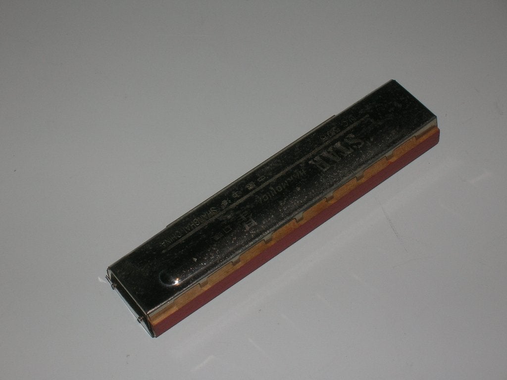 Mondharmonica, Enlèvement