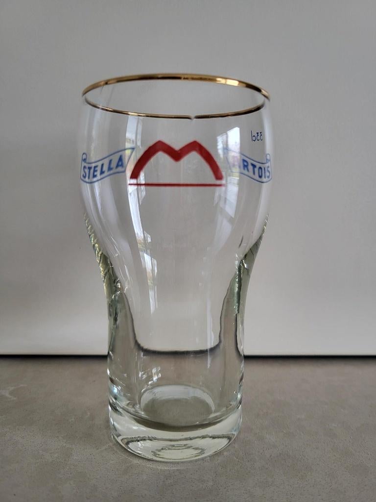 Stella Artois glas - Rood/blauw opschrift, Verzamelen, Biermerken, Ophalen of Verzenden, Zo goed als nieuw, Glas of Glazen, Stella Artois