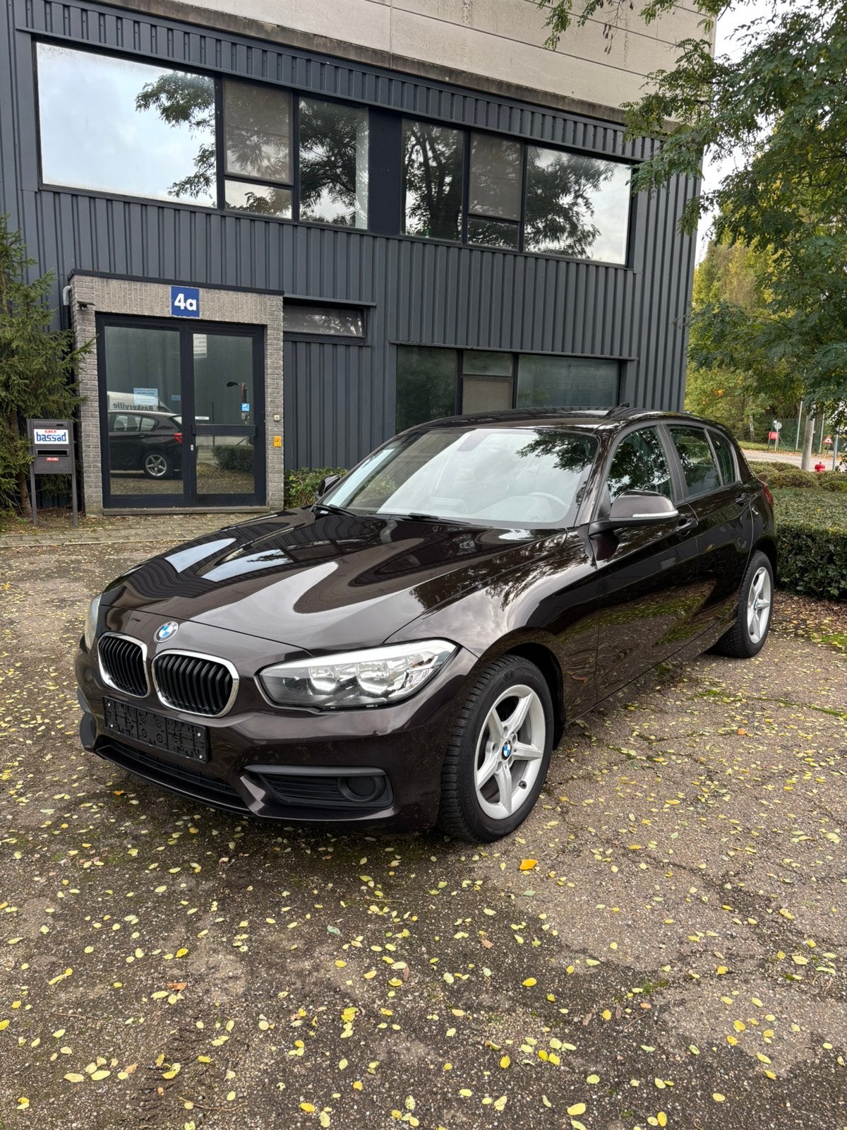 BMW 114d facelift uit 2018, Auto's, 1 Reeks, Euro 6, Bruin, 5 deurs