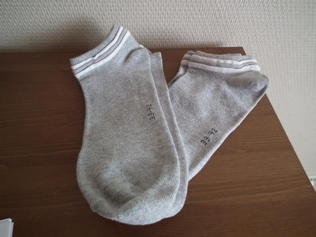 2 paar sokken voor dames (schoenmaat 39-42), Kleding | Dames, Sokken en Kousen, Verzenden, Kousenvoetjes en Kniekousjes, Zo goed als nieuw