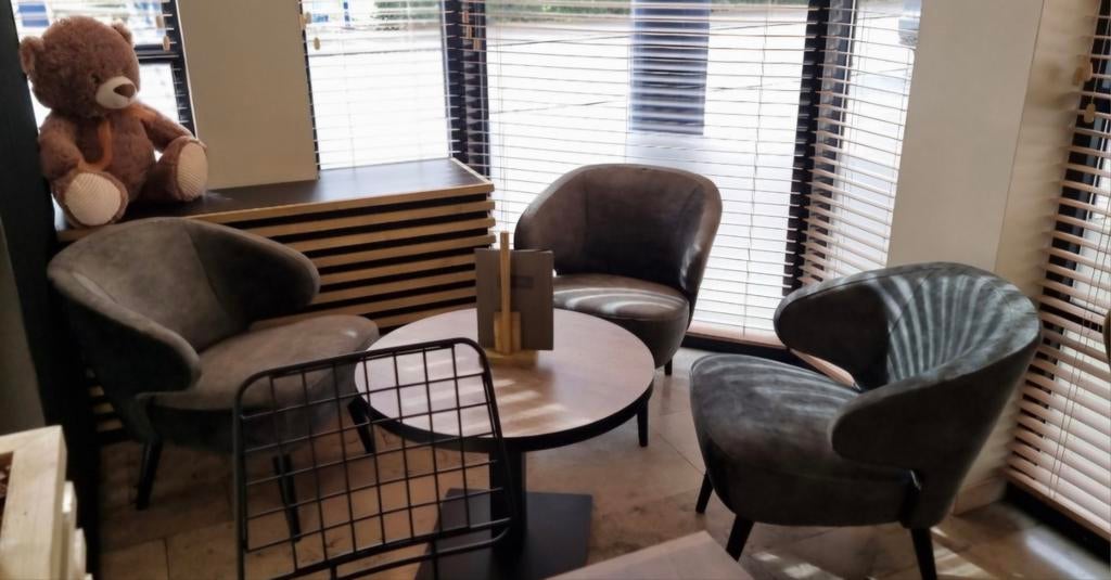 Lounge zeteltjes 4 stuks met rond tafeltje 70cm, Immo
