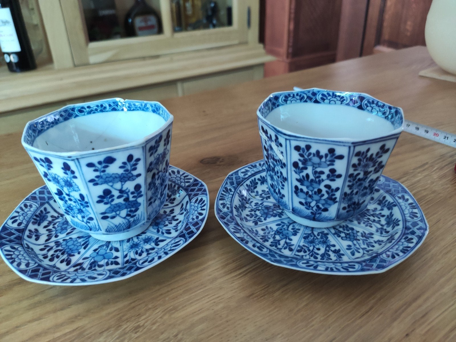 Tasses porcelaine bleue et blanche,, Enlèvement