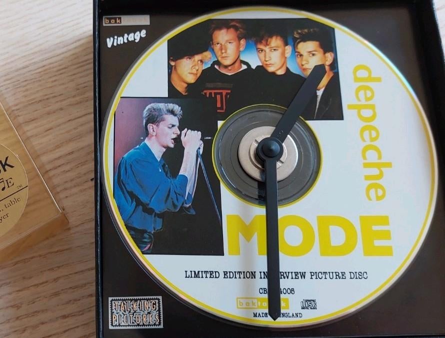 Horloge Interviews Depeche Mode, Enlèvement ou Envoi, Comme neuf, Coffret