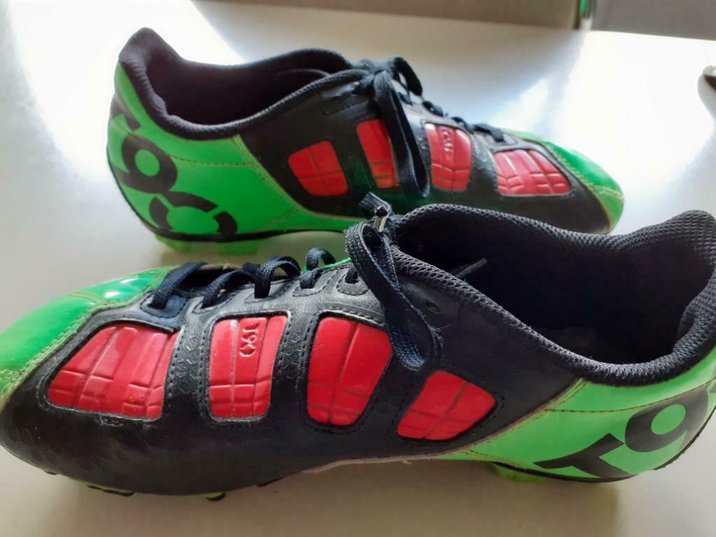 FOOTBALL chaussures NIKE T90 pointure 35.5, Enlèvement ou Envoi, Comme neuf, Chaussures