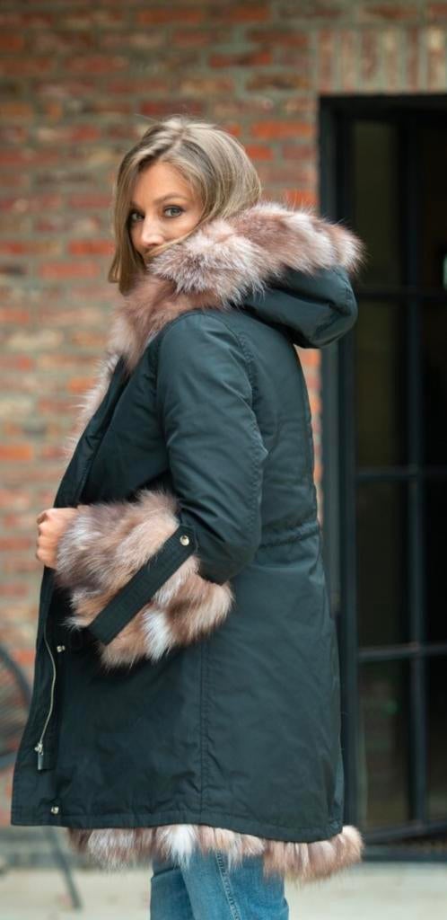 #jas#winterjas#NIEUW# #dons#pels#wildarctic# #moncler#, Kleding | Dames, Jassen | Winter, Maat 38/40 (M), Zwart, Nieuw, Ophalen of Verzenden