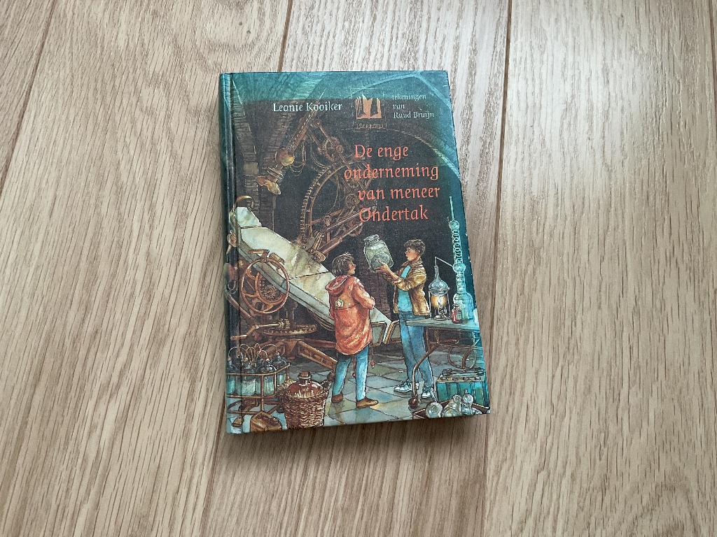 leesboek De enge onderneming van meneer Ondertak, Ophalen of Verzenden, Gelezen, Leonie Kooiker, Fictie algemeen