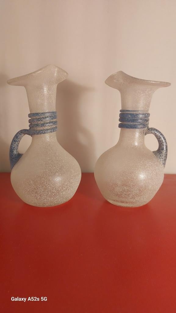 Twee prachtige vazen uit sandwich glas., Ophalen of Verzenden