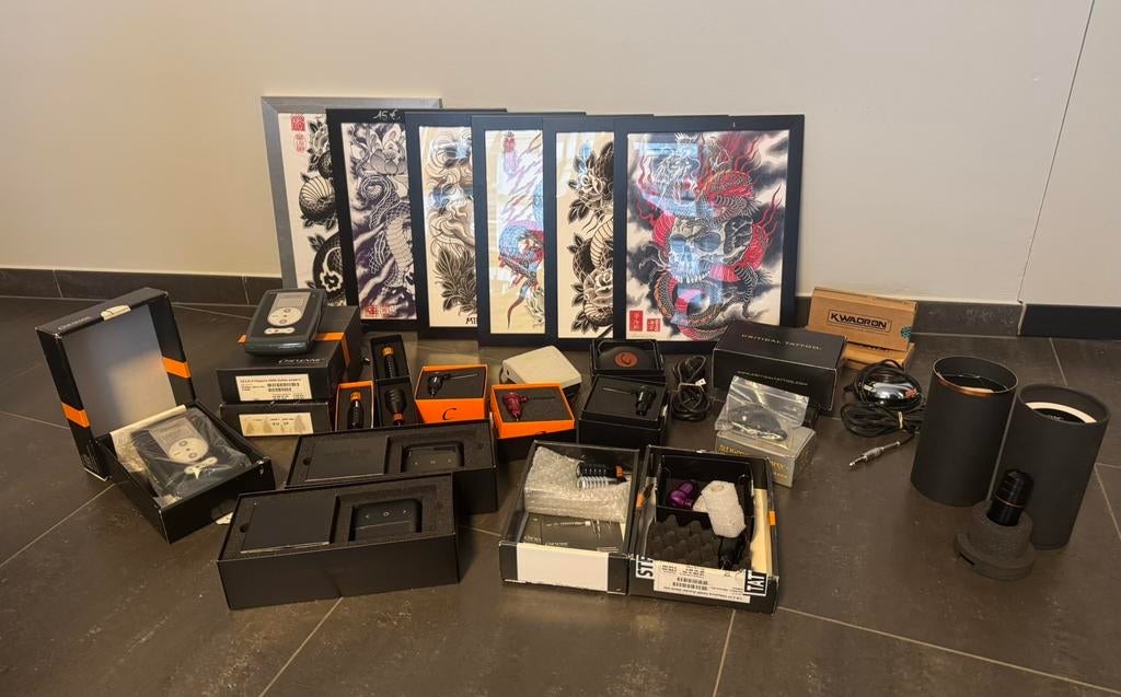 Complete tattoo set, machines, accessoires & flash boeken, Ophalen, Zo goed als nieuw