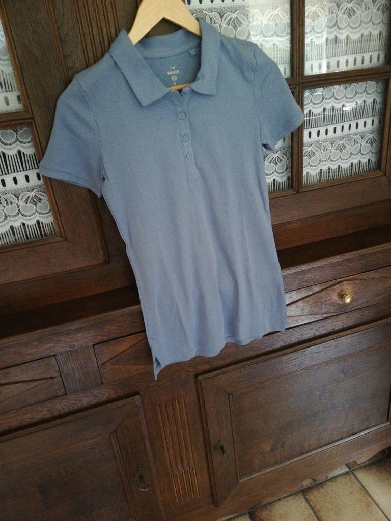 Polo dame C&A. Bleu-gris. Taille S. Neuf., Bleu