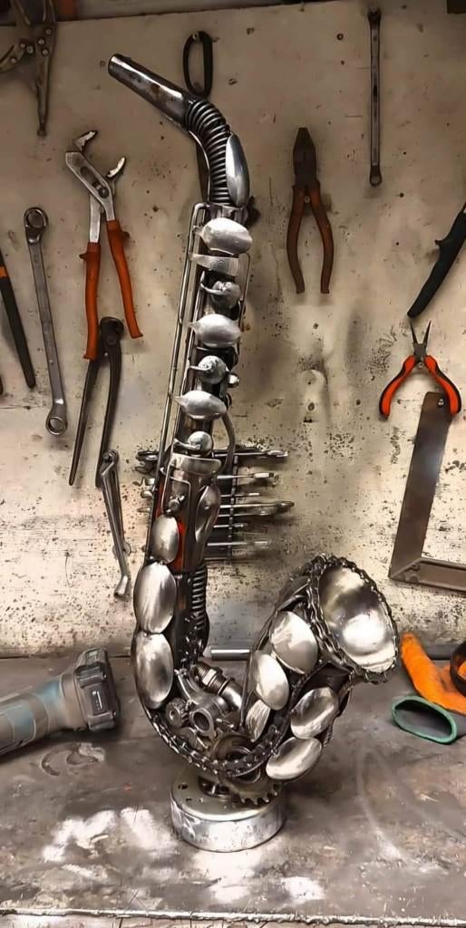 Saxofoon van gerecycled materiaal, Scrap Metal Art, kunst., Ophalen, Gebruikt, Overige typen