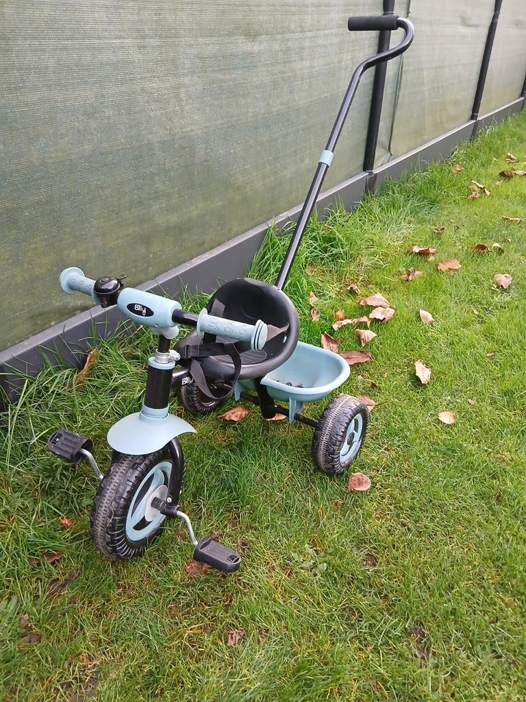 Tricycle avec poussoir, Enlèvement, Tige de poussée