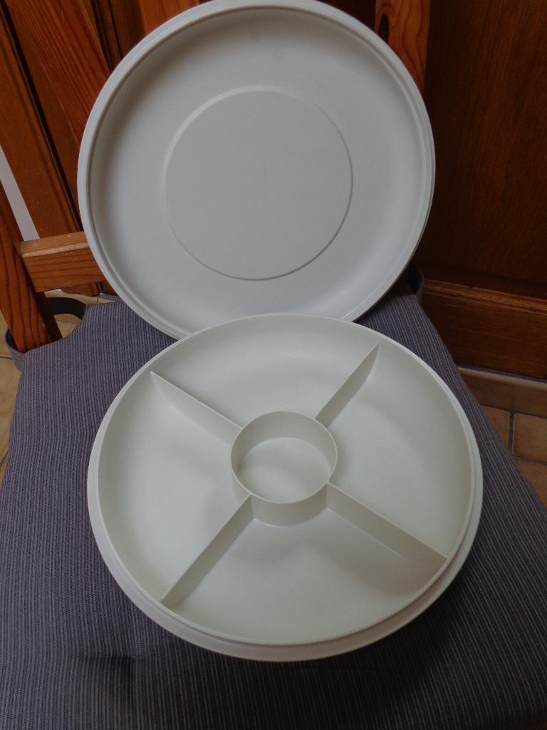 plateau tupperware, Ophalen of Verzenden, Gebruikt, Wit, Bak of Kom