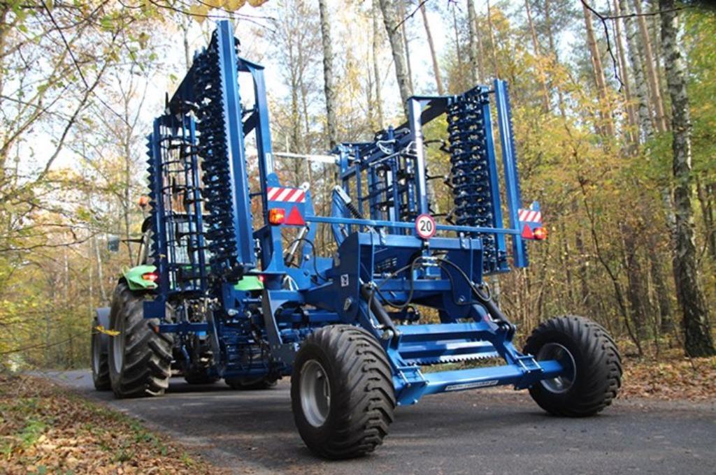 Cultivateur de sol U684, Envoi, Neuf