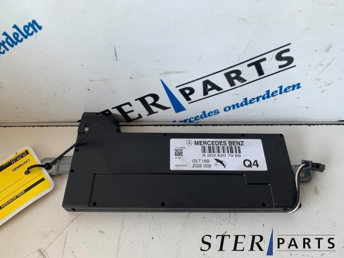 Antenne Versterker van een Mercedes C-Klasse, Ophalen of Verzenden, 3 maanden garantie, Gebruikt, Mercedes-Benz