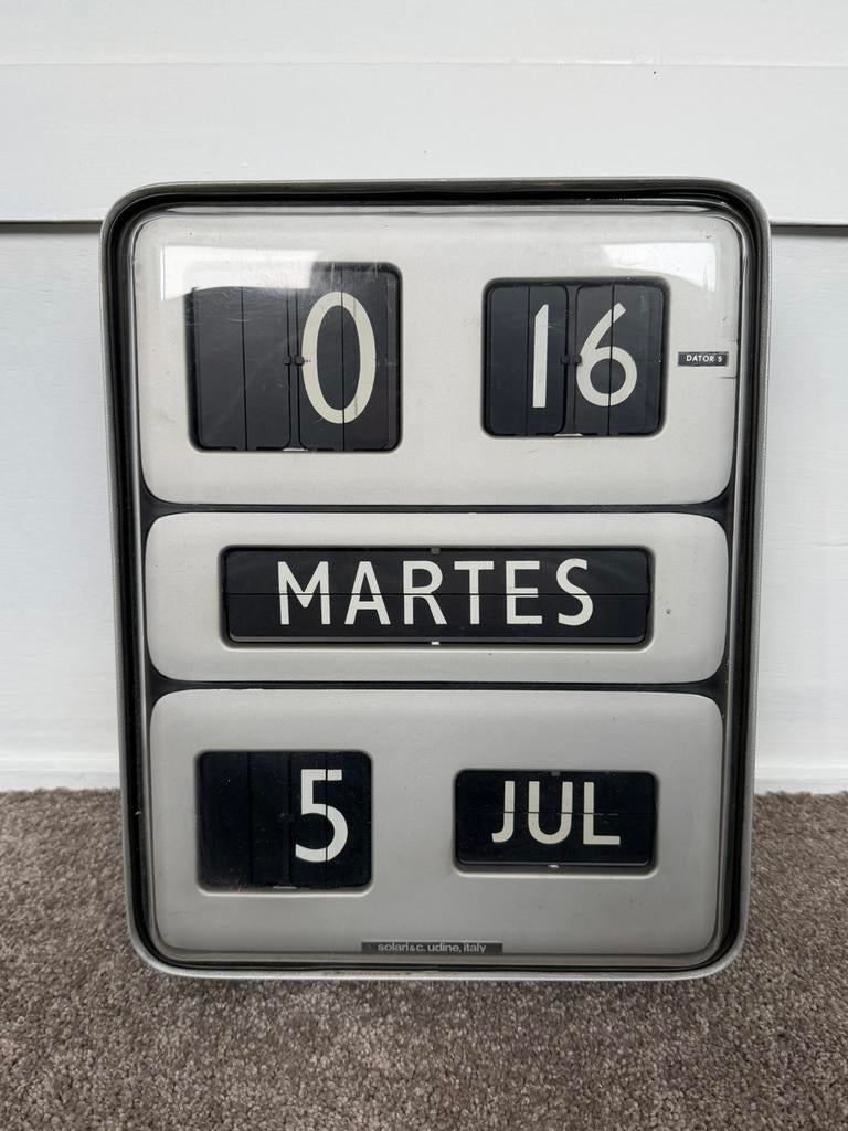 Prachtige Vintage Solari Udine Dator 5 Wandklok Flipklok, Antiek en Kunst, Ophalen of Verzenden