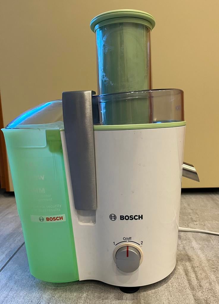 Sapcentrifuge Bosch- zo goed als nieuw, Elektronische apparatuur, Ophalen of Verzenden, Zo goed als nieuw, Elektrisch, Sapcentrifuge