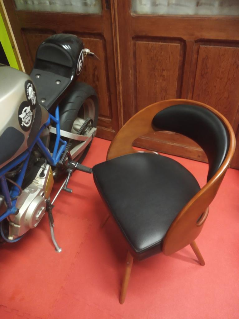 Retro.vintage stoel, Enlèvement