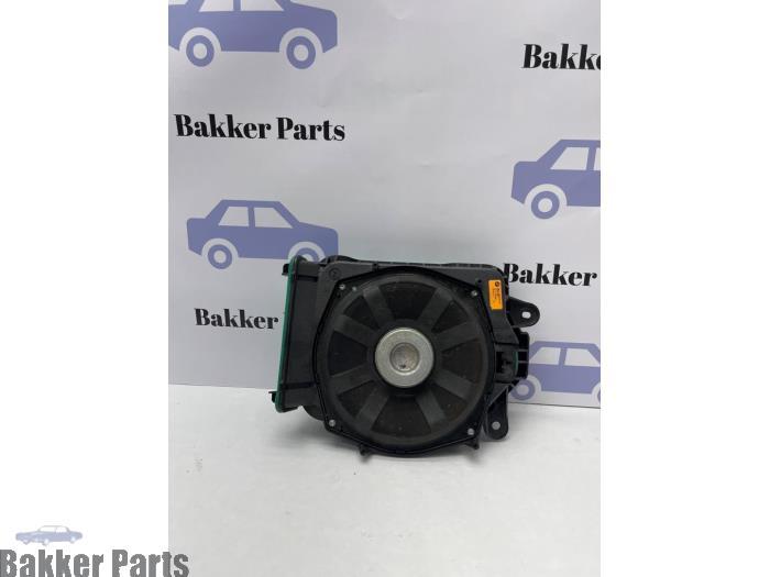 Subwoofer van een BMW 7-Serie, Gebruikt, -, -, 3 maanden garantie