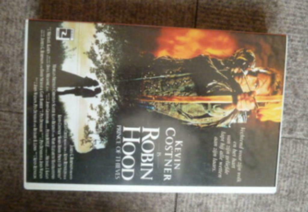 VHS video cassette Kevin Costner is ROBIN HOOD prince of...., Tous les âges, Enlèvement ou Envoi, Autres genres