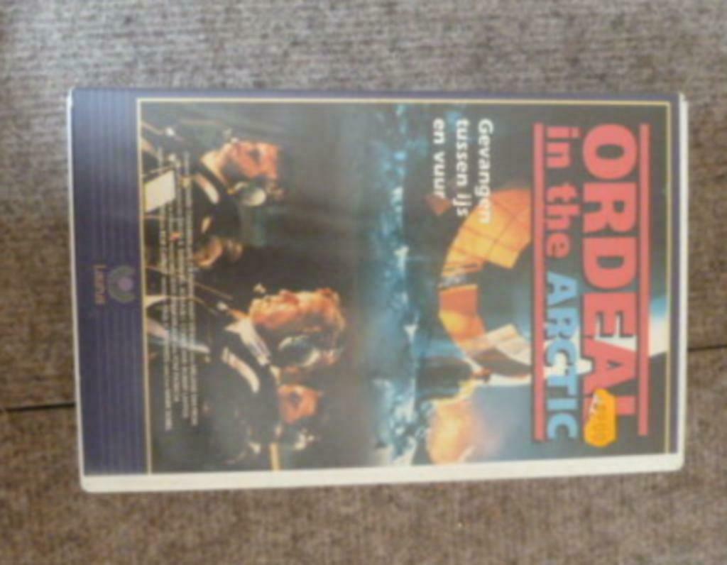 VHS video cassette ORDEAL IN THE ARCTIC gevangen tussen ..., Tous les âges, Enlèvement ou Envoi, Action et Aventure