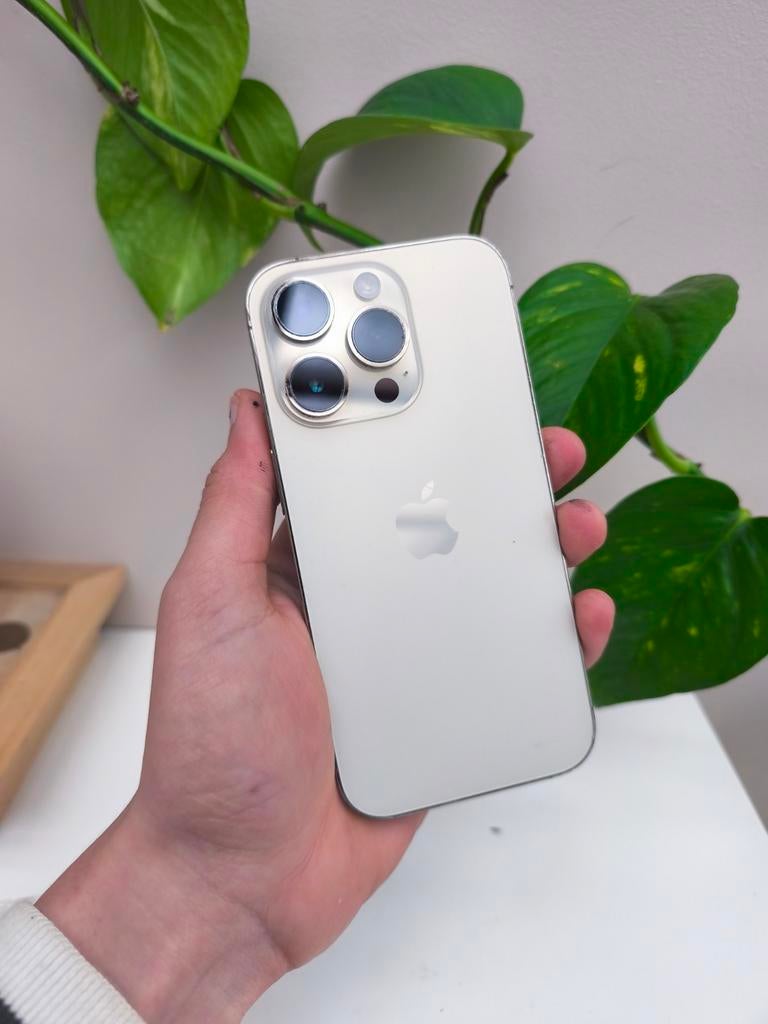 iPhone 14 pro 128 Go 82 % batterie full origine, Télécoms, Téléphonie mobile | Housses, Coques & Façades | Apple iPhone, Enlèvement ou Envoi