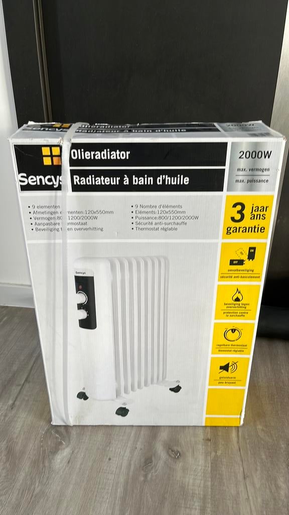 Radiateur a bain d’huile Sencys. Neuf et emballé, Enlèvement ou Envoi, Comme neuf, Radiateur