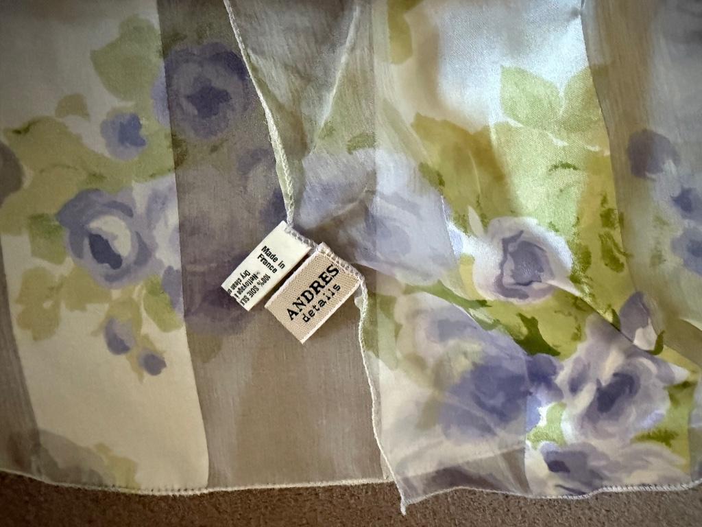 Nieuwe sjaal Andres pasteltinten bloemenmotief, Kleding | Dames, Ophalen of Verzenden, Nieuw, Sjaal