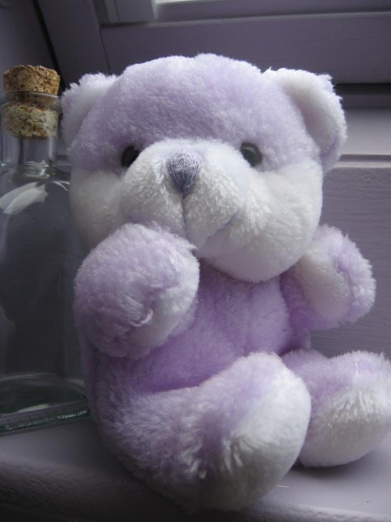 Tweekleurige wit/parse teddybeer., Ophalen of Verzenden, Zo goed als nieuw, Beer