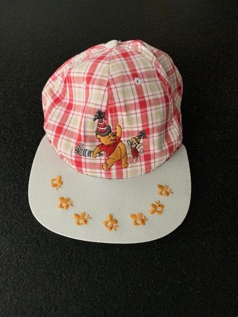Winnie the Pooh pet, Verzamelen, Kleding en Patronen, Ophalen of Verzenden, Gebruikt, Hoed, Pet, of Sjaal, Winnie the Pooh