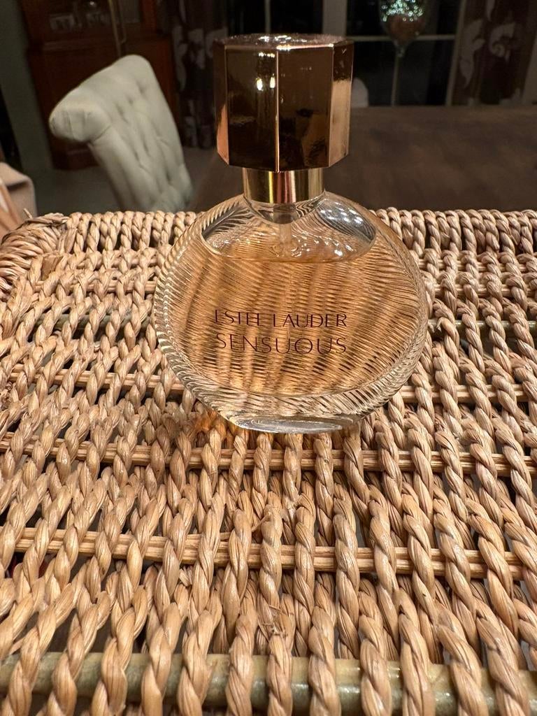 Estée Lauder, Enlèvement, Comme neuf