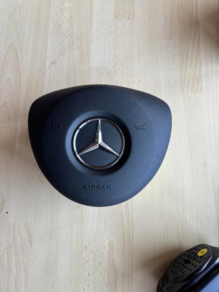 Airbag stuur mercedes-benz   2017 + passiegier + 3 gordels, Ophalen, Mercedes-Benz
