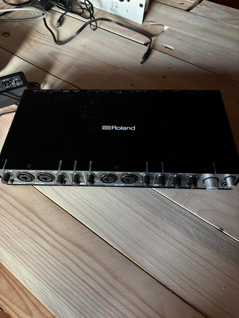 Roland rubix44, Audio, Tv en Foto, Professionele apparaten, Ophalen, Zo goed als nieuw