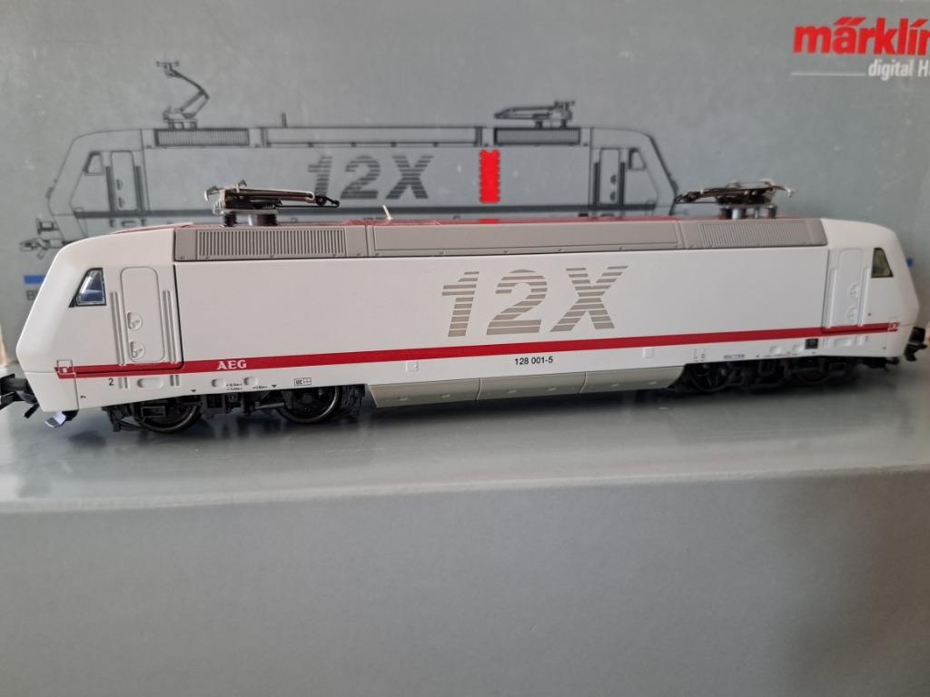 Märklin H0 3738 E-lok 12x DB - BR 128 Digital ., Analogique, Enlèvement ou Envoi, Courant alternatif, Utilisé
