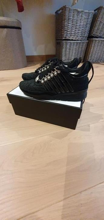 Sneakers Dsquared maat 37, Ophalen, Zo goed als nieuw, Sneakers