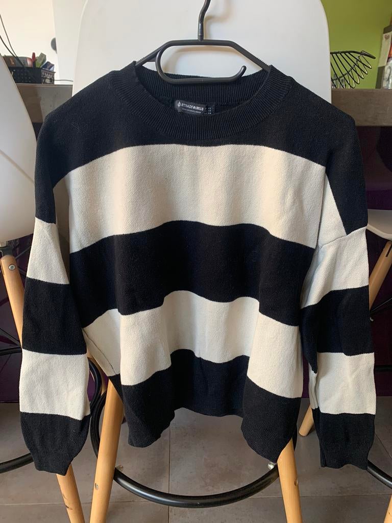 Gestreepte trui Stradivarius maat xs, Ophalen of Verzenden, Zo goed als nieuw, Maat 34 (XS) of kleiner, Zwart
