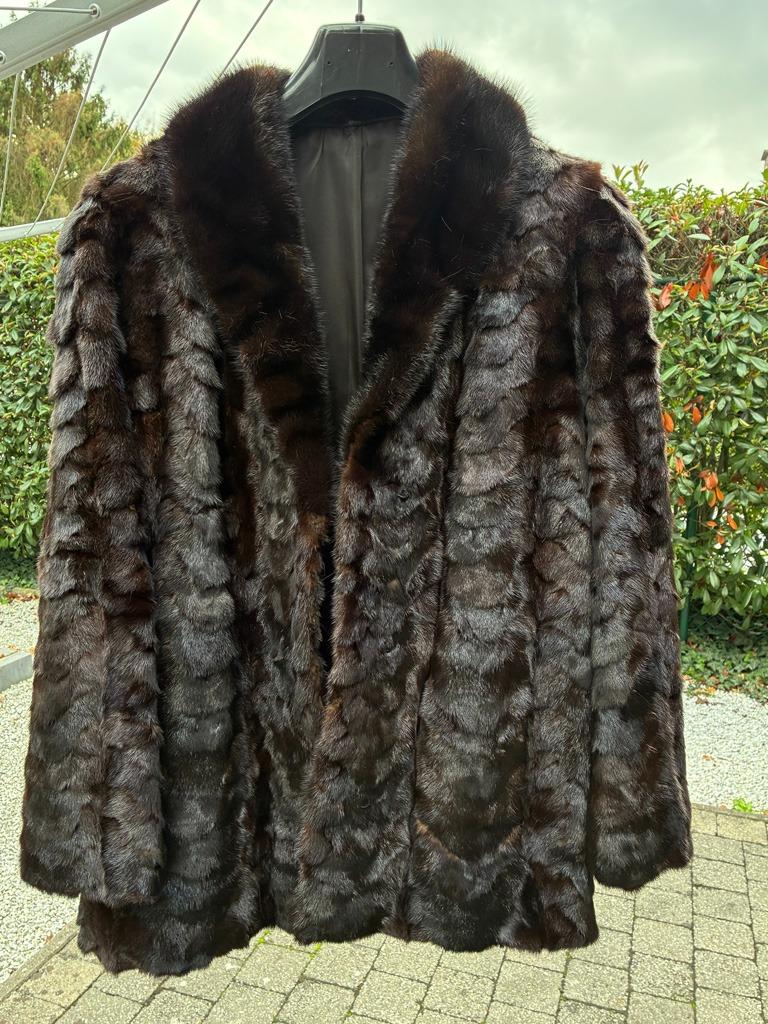 bontjas ( pelsland ), Ophalen, Zo goed als nieuw, Maat 38/40 (M), Bruin