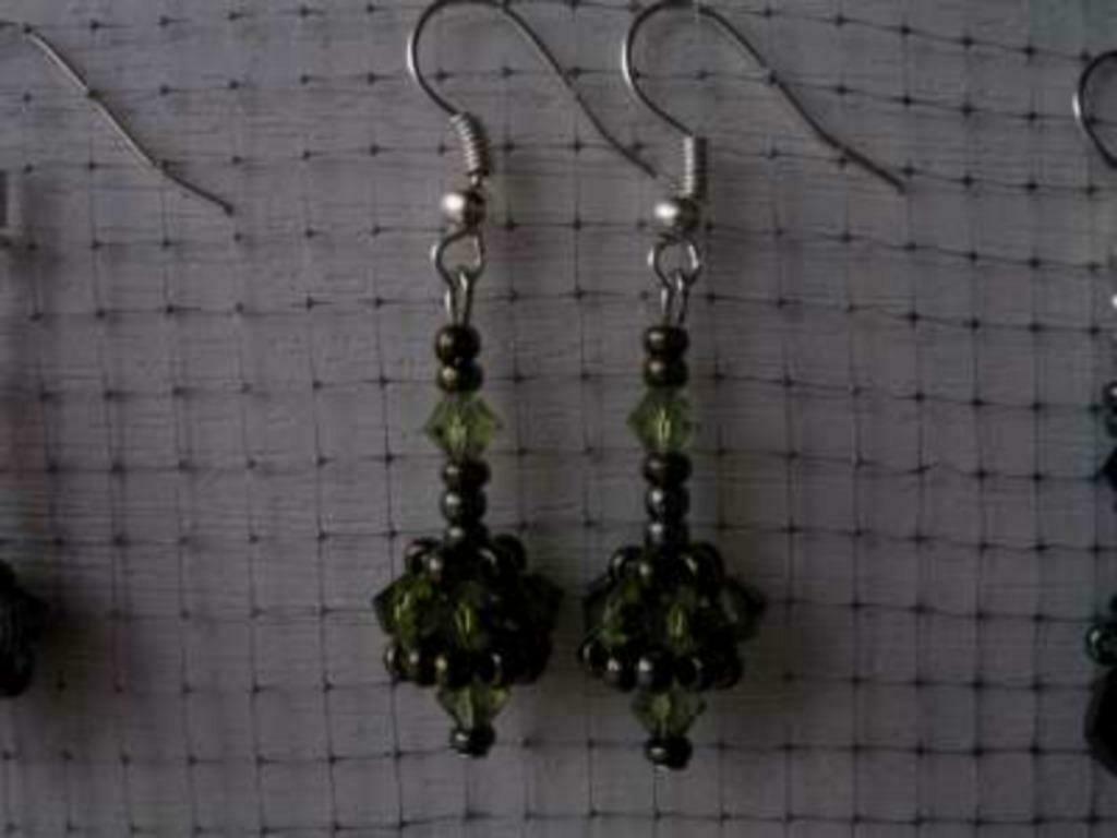 Swarovski oorringen: olivine en light olivine, Handtassen en Accessoires, Oorbellen, Nieuw, Hangers, Glas, Groen, Ophalen of Verzenden