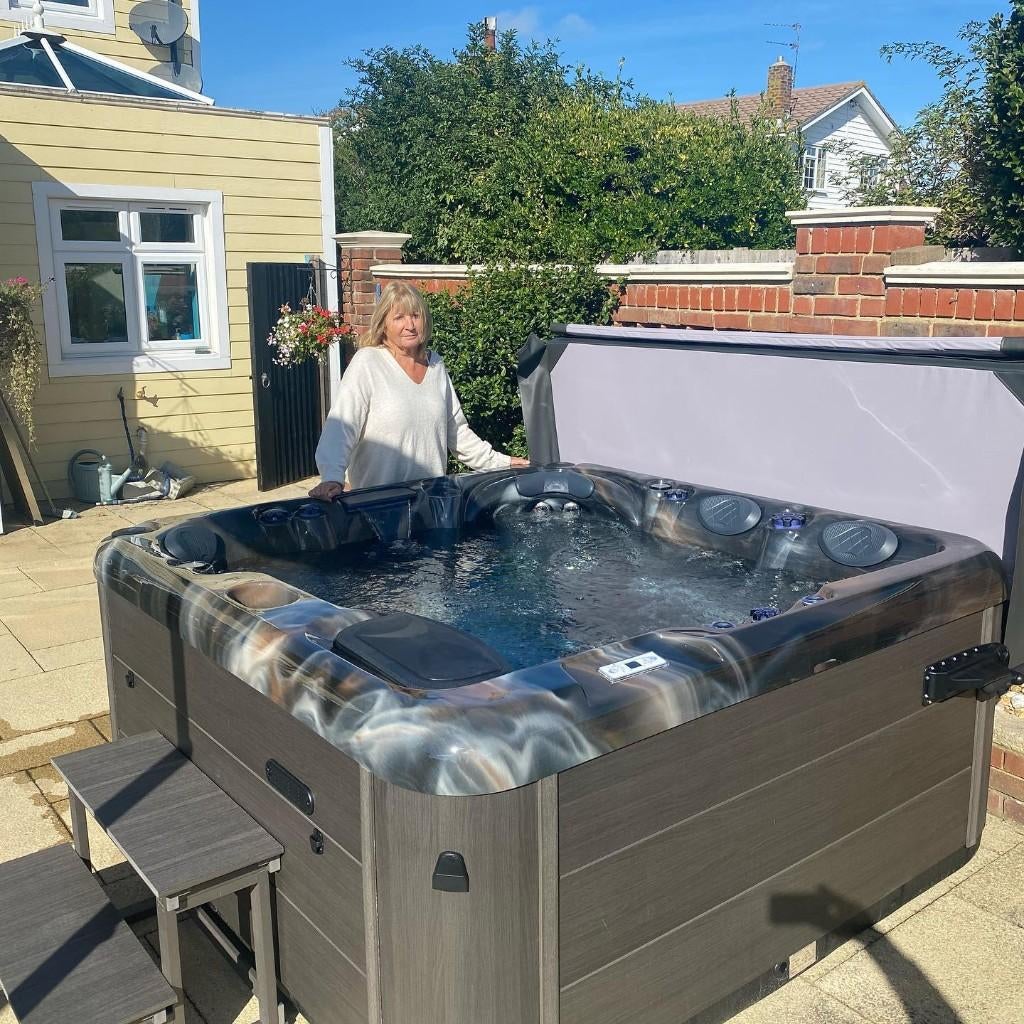 neuf  jacuzzi deluxe livraison+accessoire et plus offerts, Enlèvement ou Envoi, Neuf